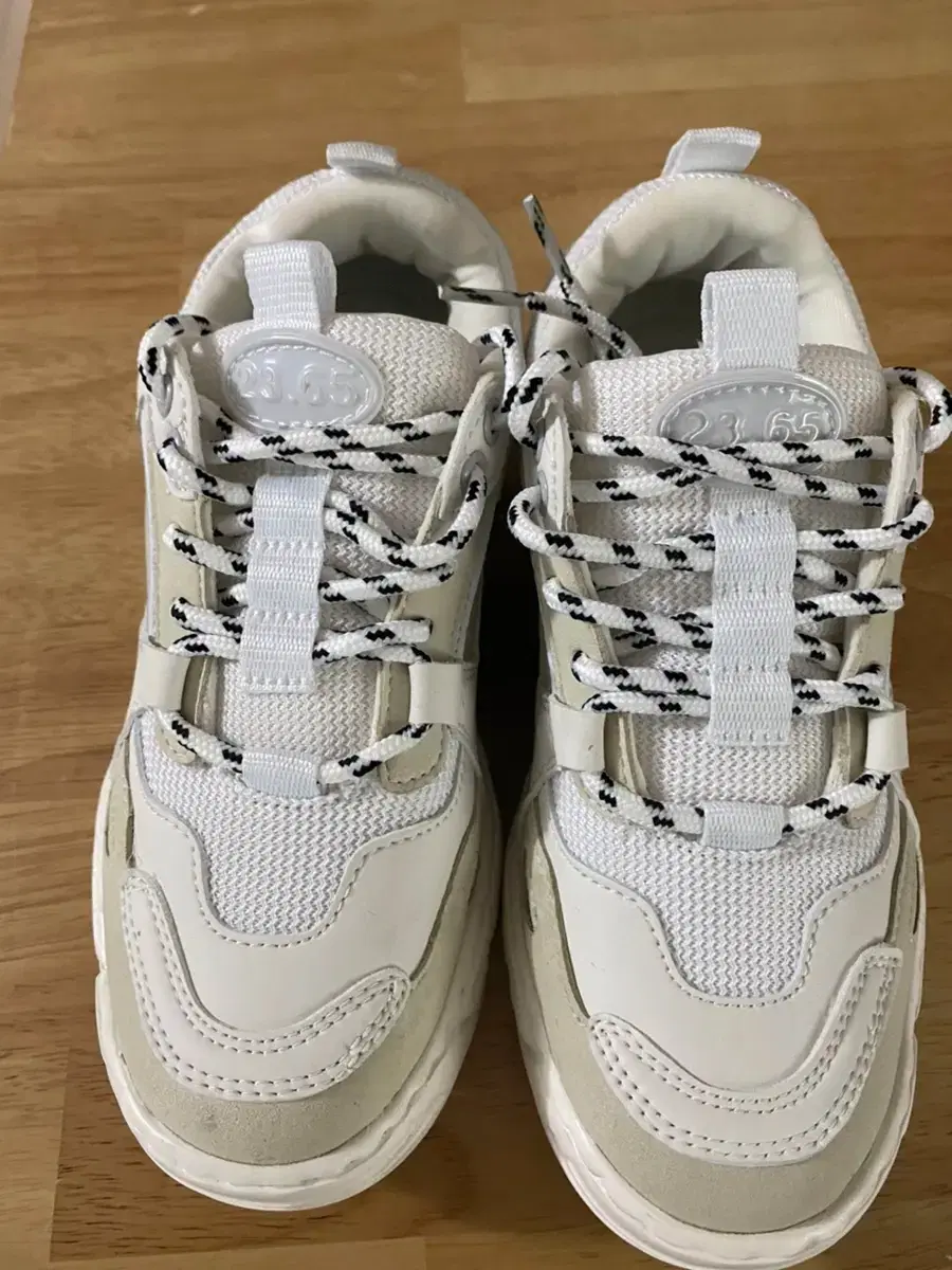 BTS 정국 운동화 23.65 v2 230 사이즈 팝니다 | 브랜드 중고거래